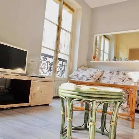 Appartement Charming Near The Moulin Rouge